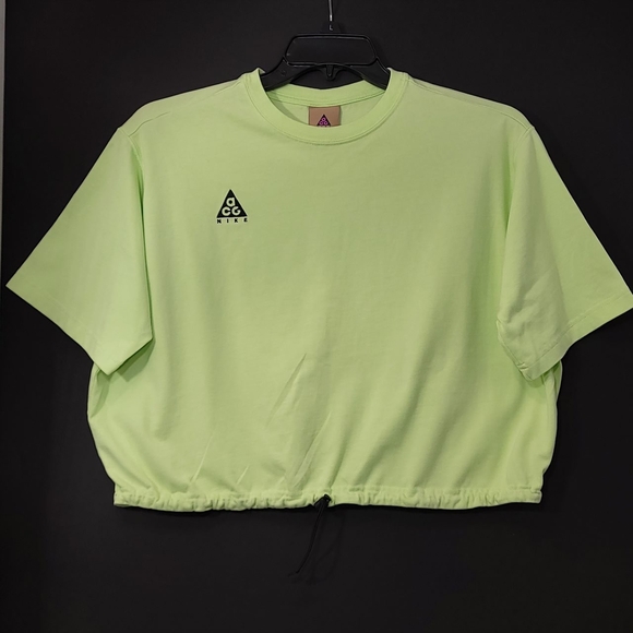 Nike ACG Light Green Cropped Tee Women's XL - Picture 1 of 6